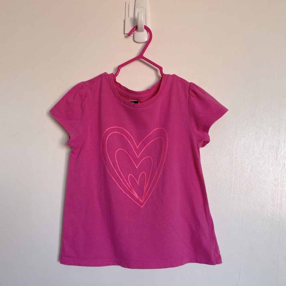 GAP Kids Heart Graphic Toddler Tee - Size 5T